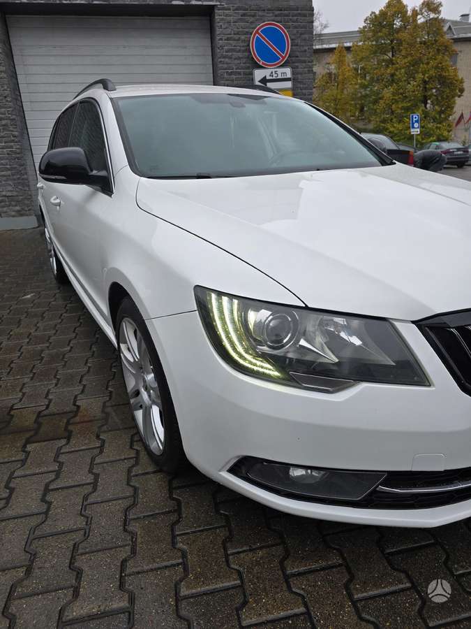 Škoda Superb - 2