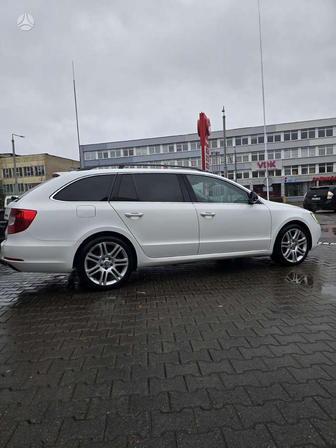 Škoda Superb - 7