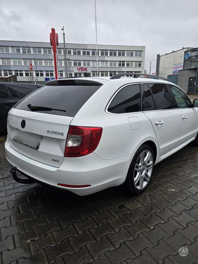 Škoda Superb - 9