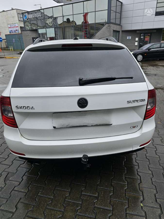 Škoda Superb - 10