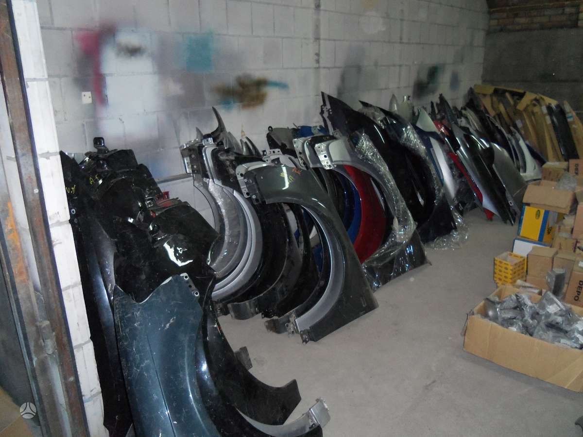 Tesla Model S body parts