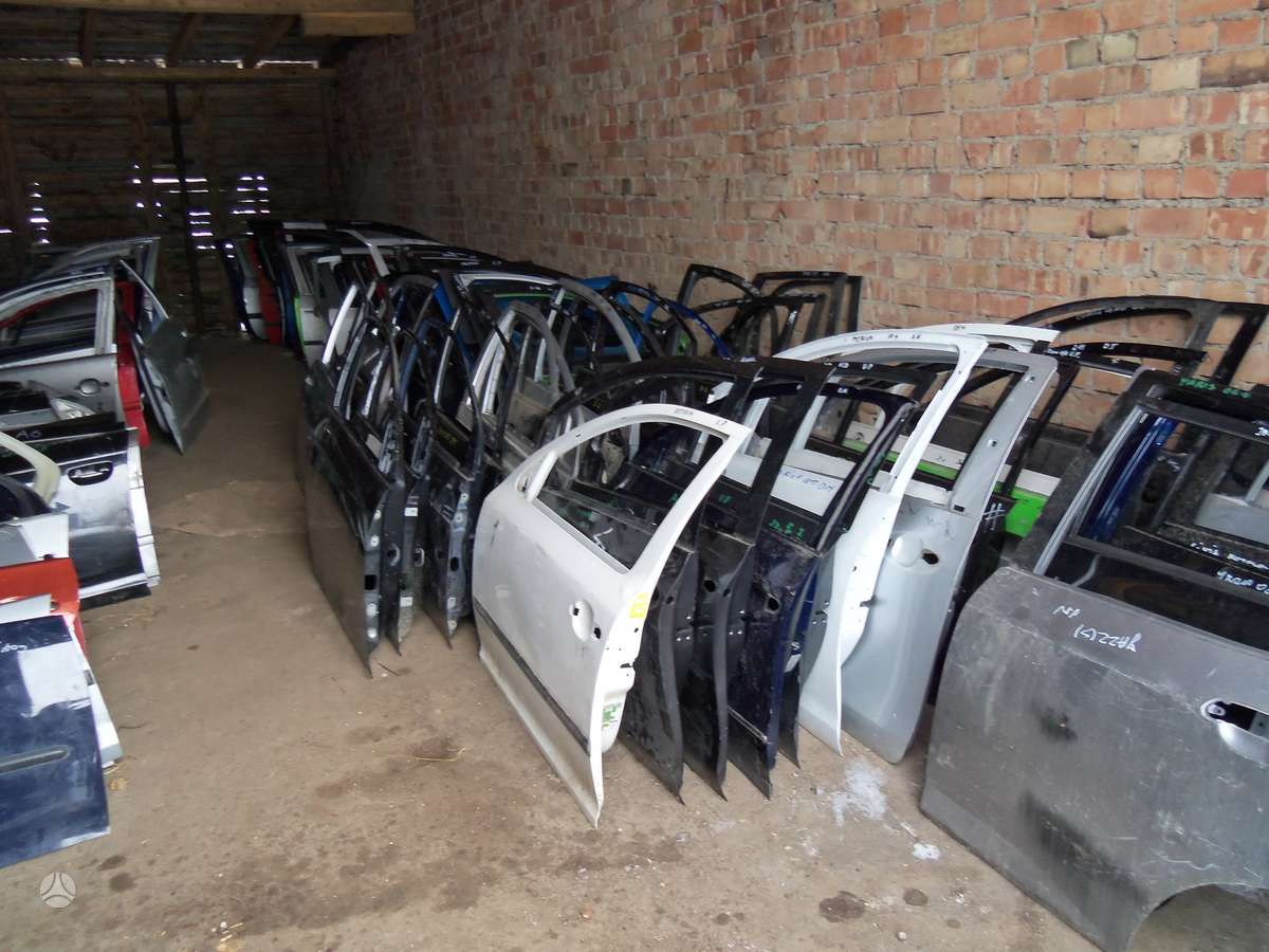 Tesla Model S body parts