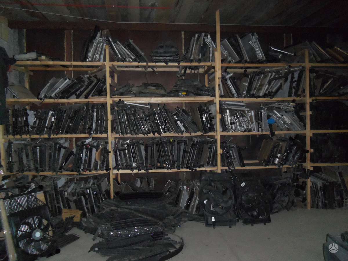 Tesla Model S body parts