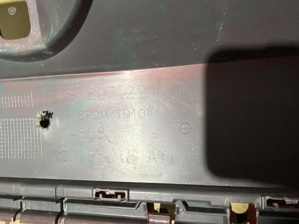 Volkswagen Polo Sidab rings bamperis parduotad