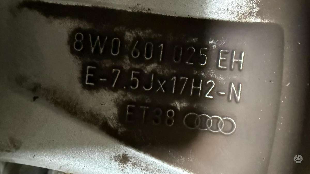 Audi, lengvojo lydinio, R17