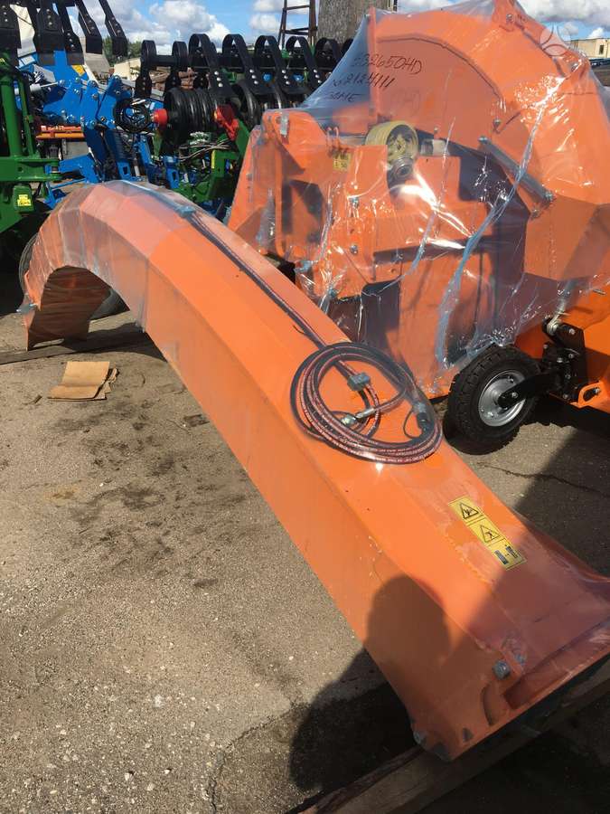 -Kita- St1500, snow plows