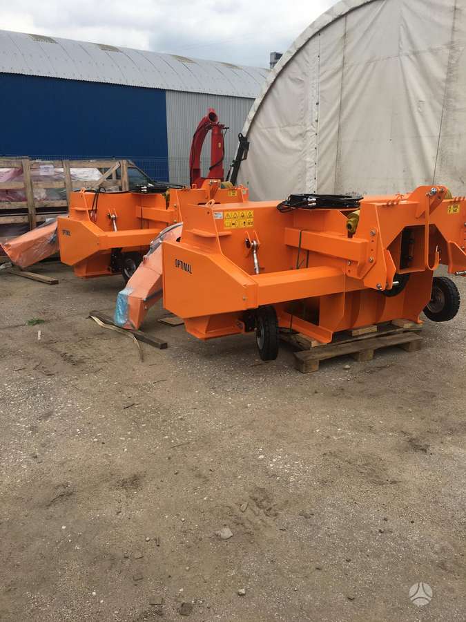 -Kita- St1500, snow plows