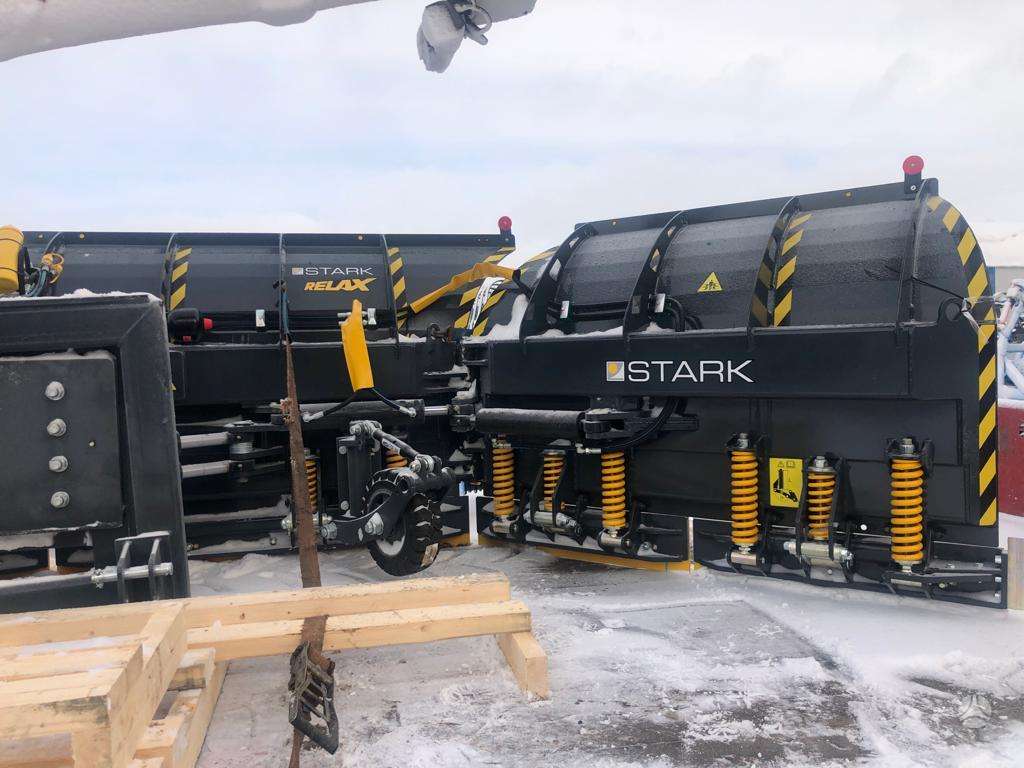 -Kita- St1500, snow plows