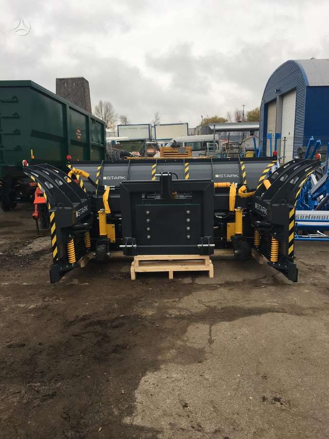 -Kita- St1500, snow plows