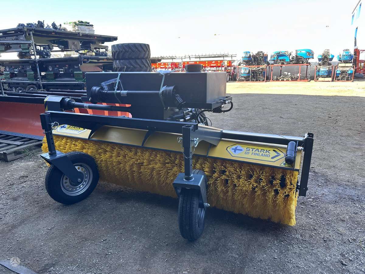 -Kita- St1500, snow plows