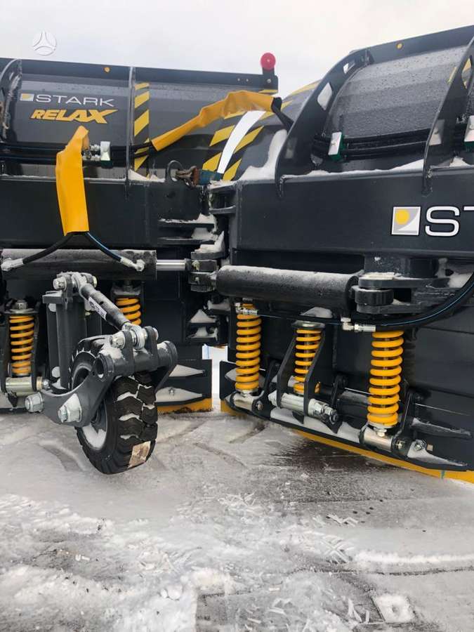 -Kita- St1500, snow plows