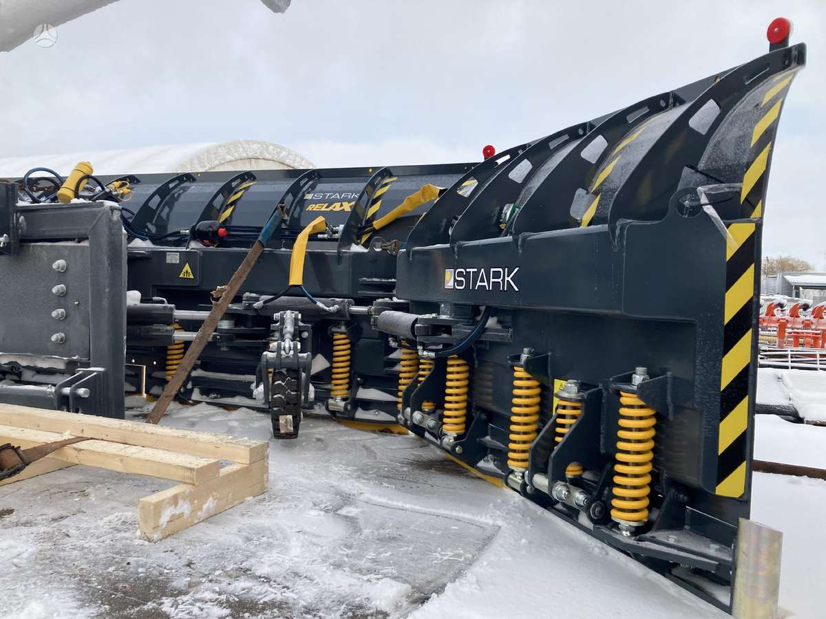 -Kita- St1500, snow plows