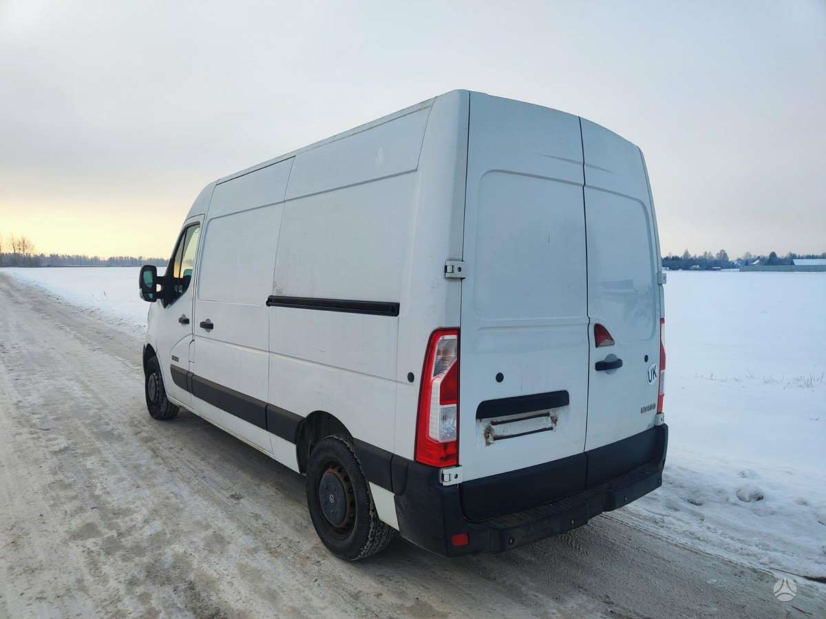 Nissan NV400