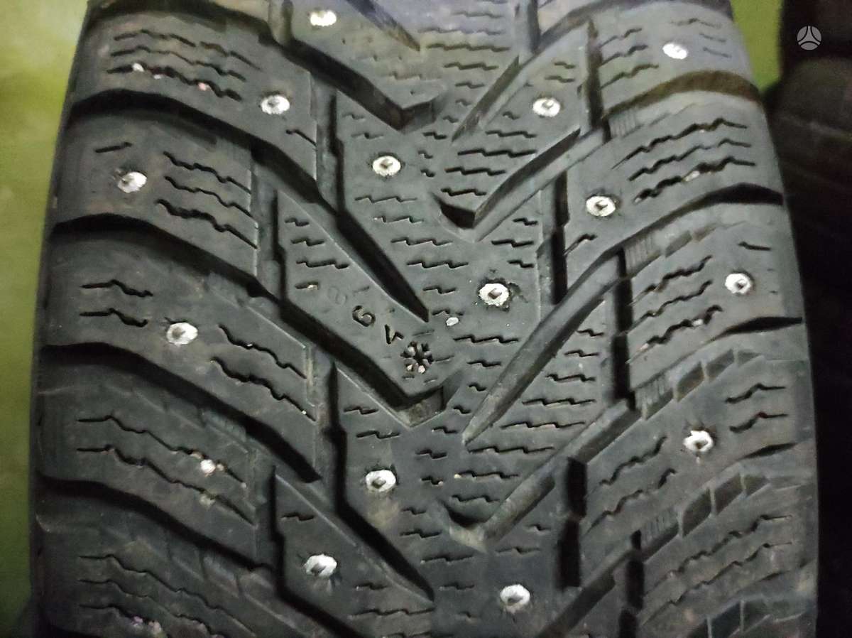 Continental, зимние 235/65 R17