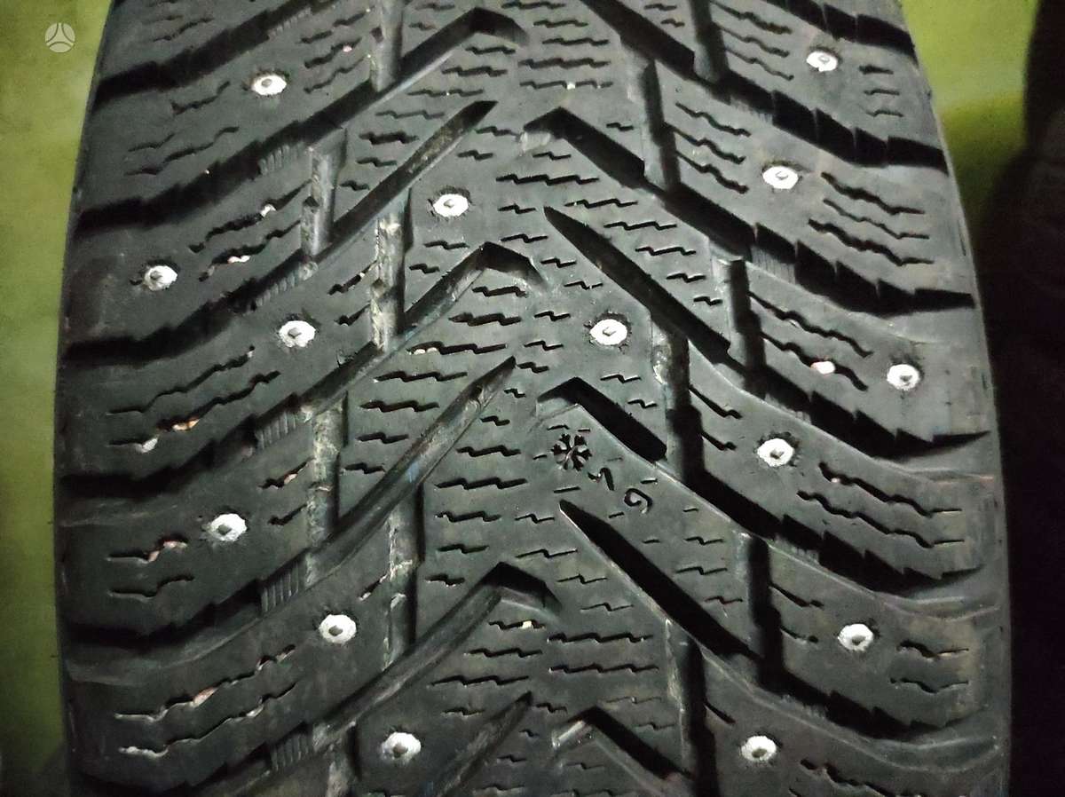 Continental, зимние 235/65 R17