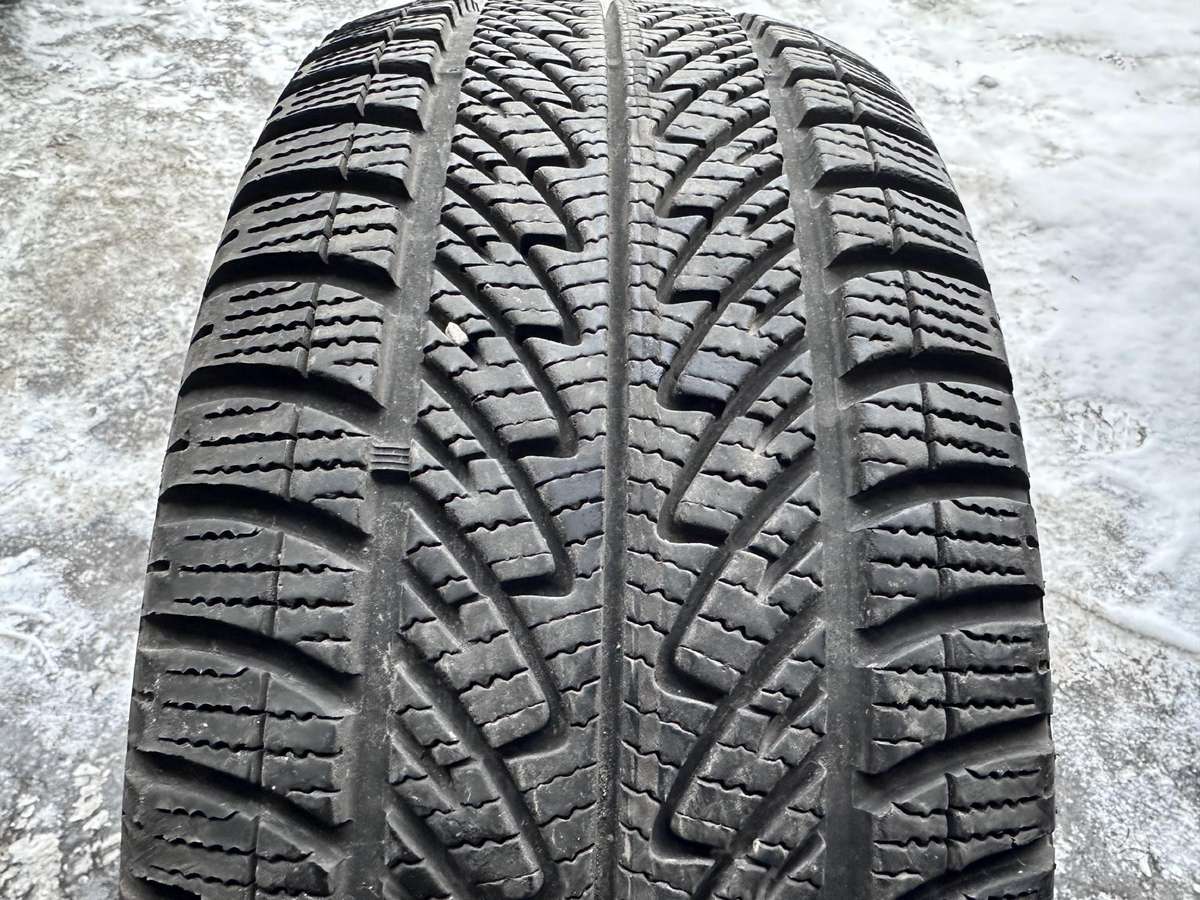 Goodyear Ultragrip 8, winter 225/55 R17