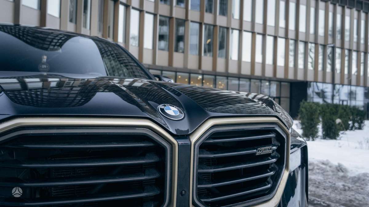 BMW XM, 4.4 l., Внедорожник / Кроссовер