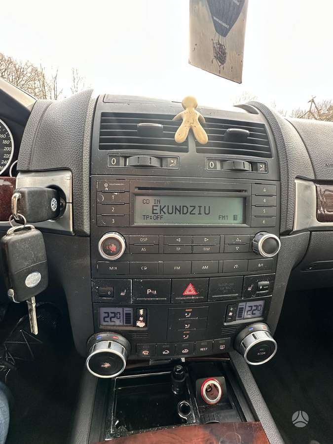 Volkswagen Touareg - 9