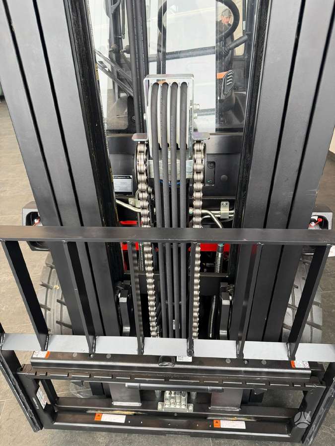 EP EQUIPMENT 11063 - EFL253, forklifts