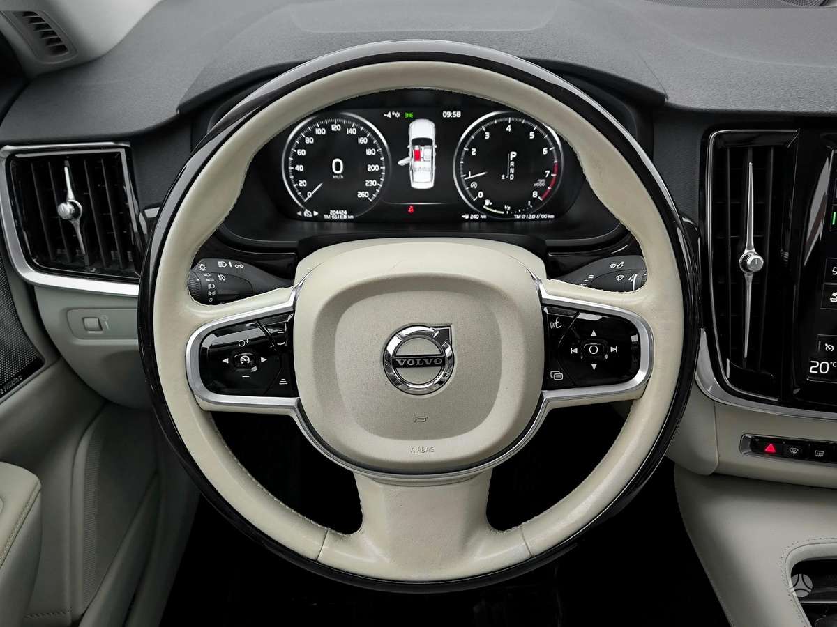Volvo S90 - 8