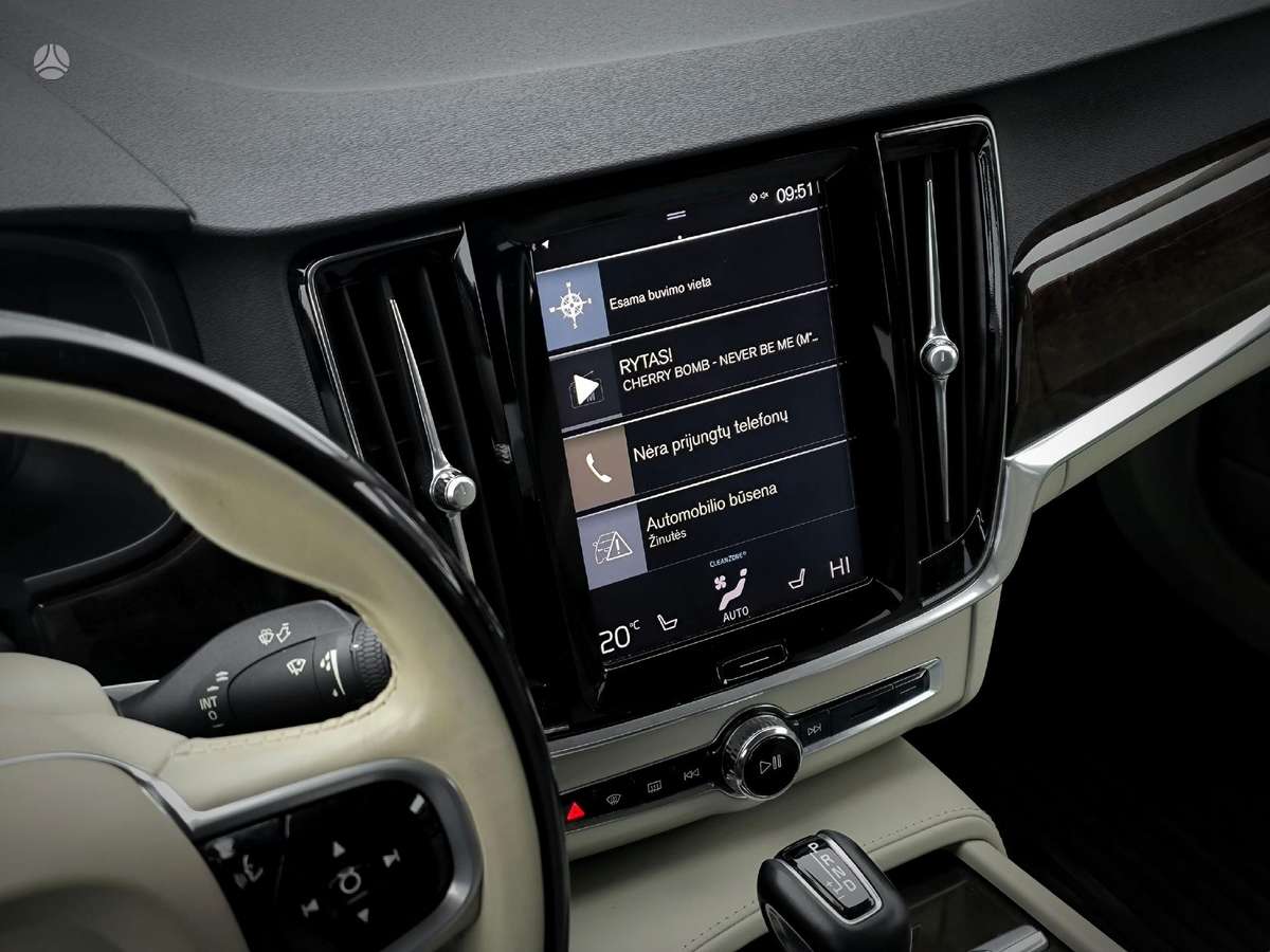 Volvo S90 - 12