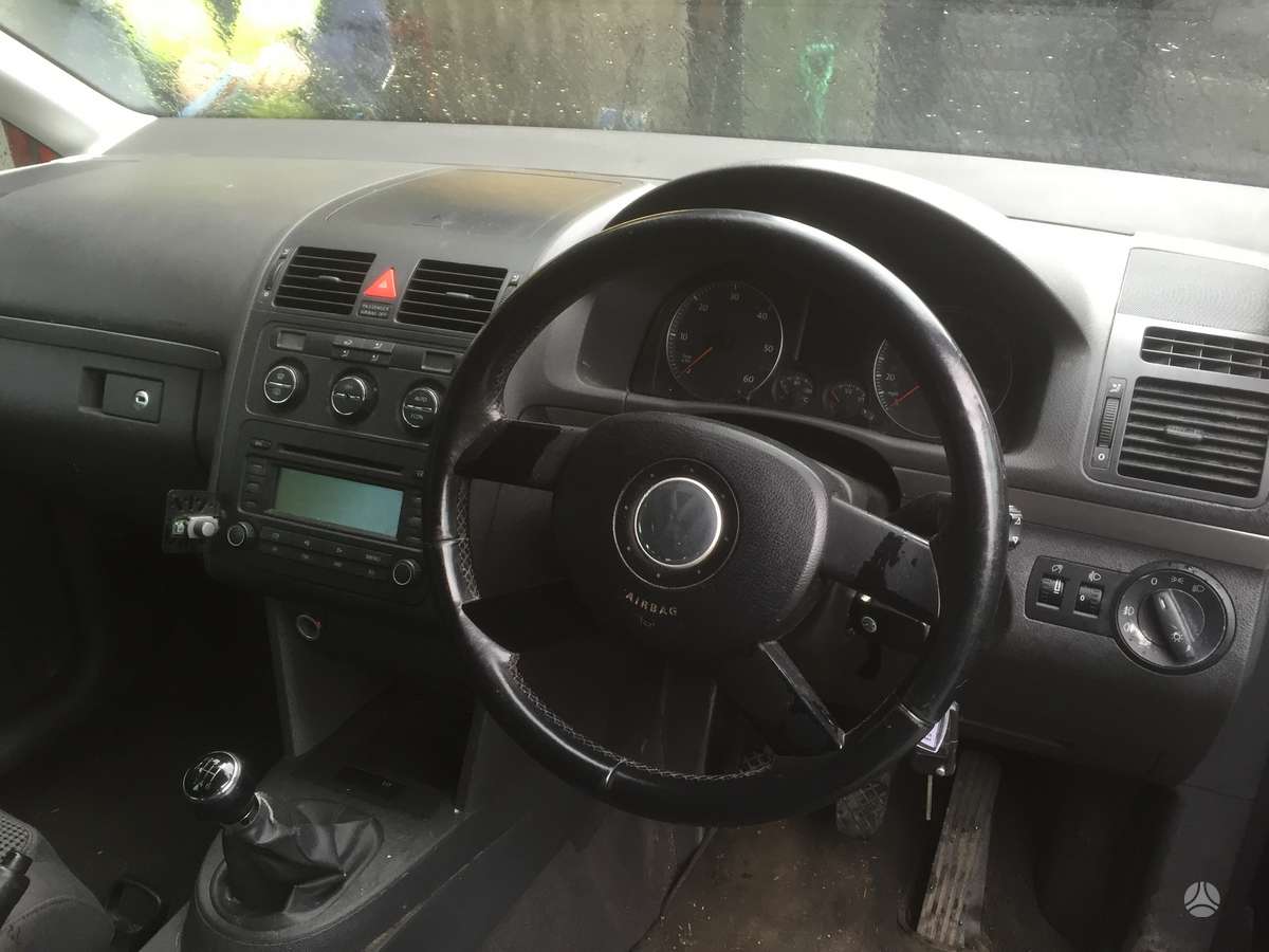 Volkswagen Touran