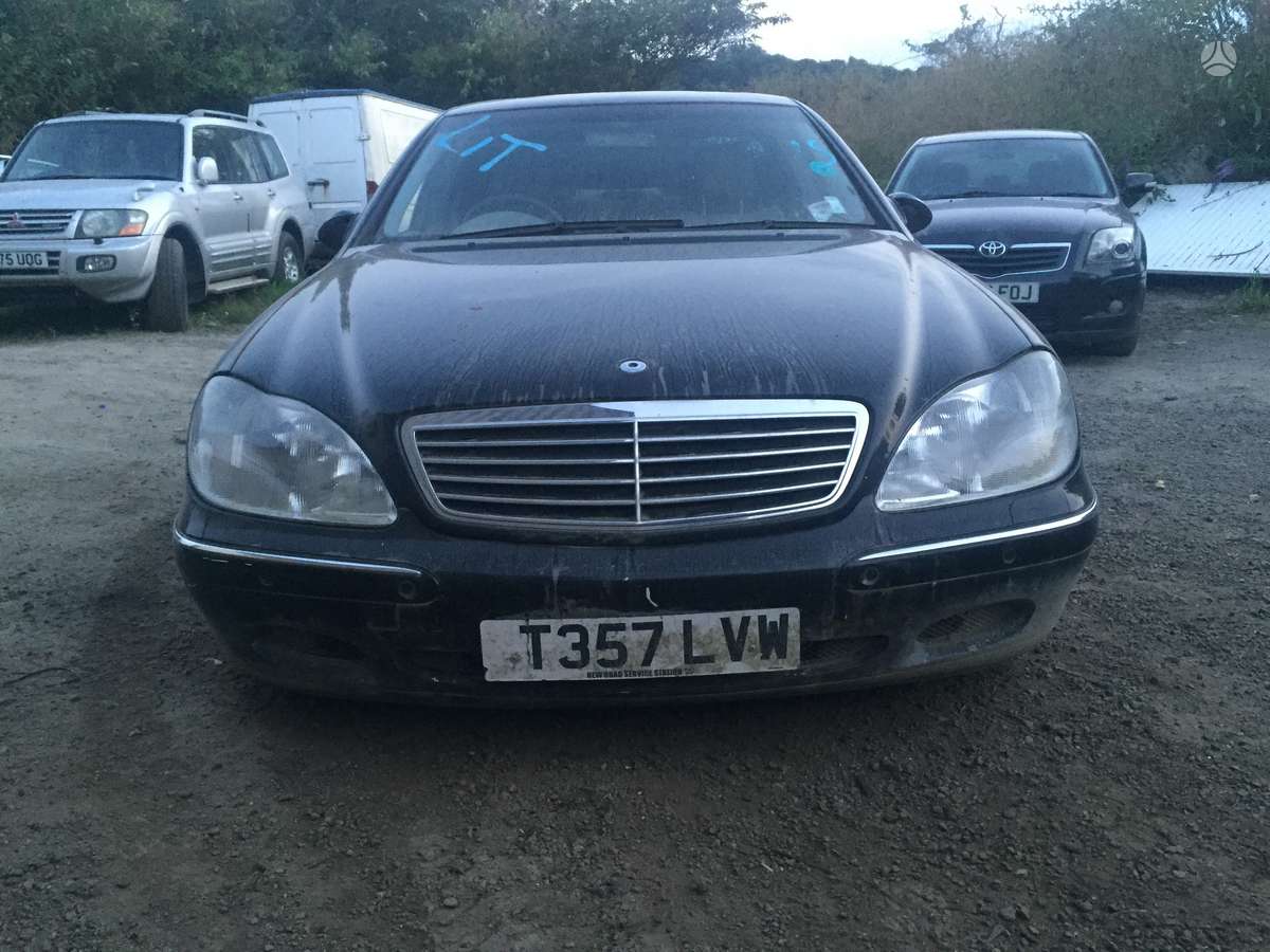 Mercedes-Benz S320