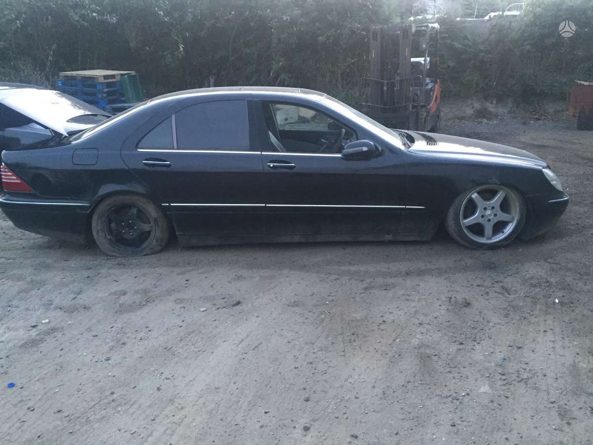 Mercedes-Benz S320
