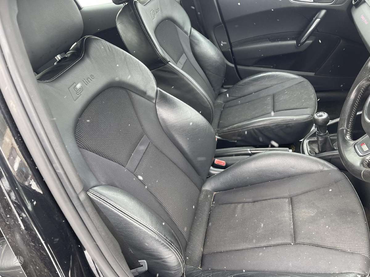Audi A1 dalimis