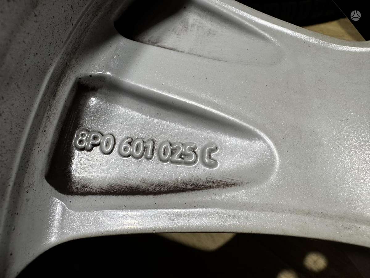 Audi A3 su vas. padangomis, легкосплавные , R17