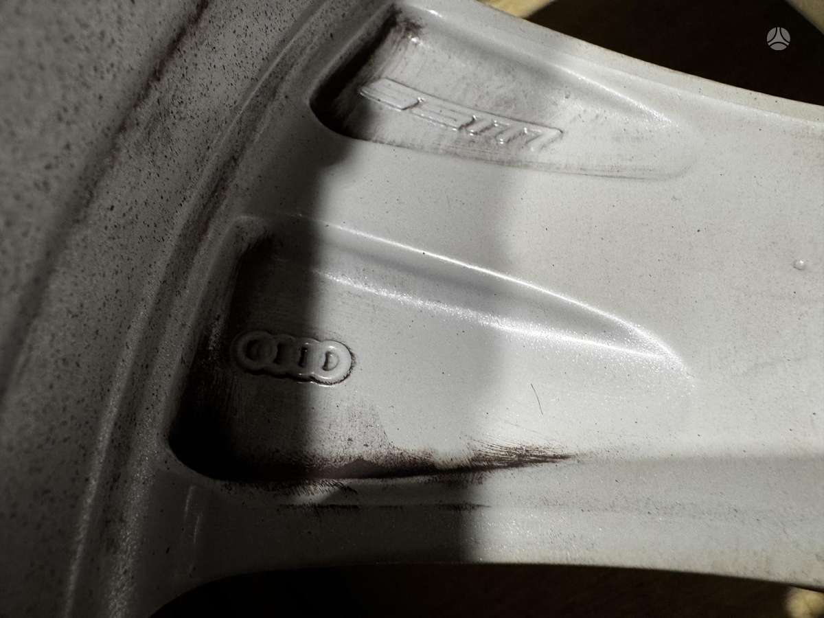 Audi A3 su vas. padangomis, легкосплавные , R17