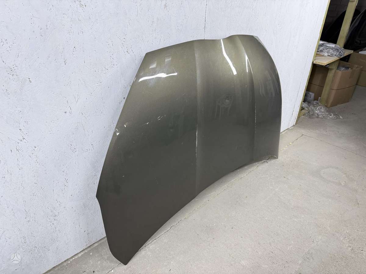 Toyota Yaris hood (front, rear)