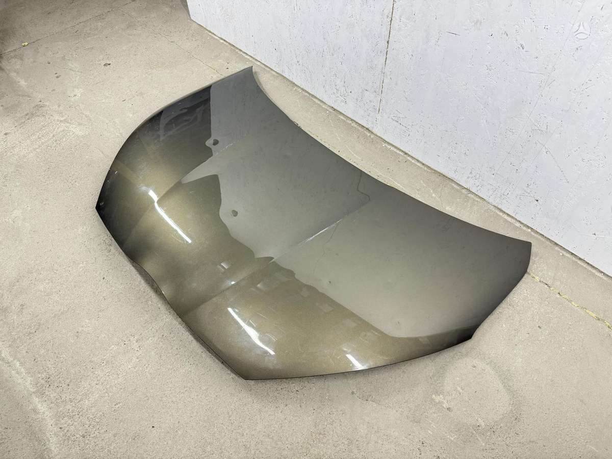 Toyota Yaris hood (front, rear)