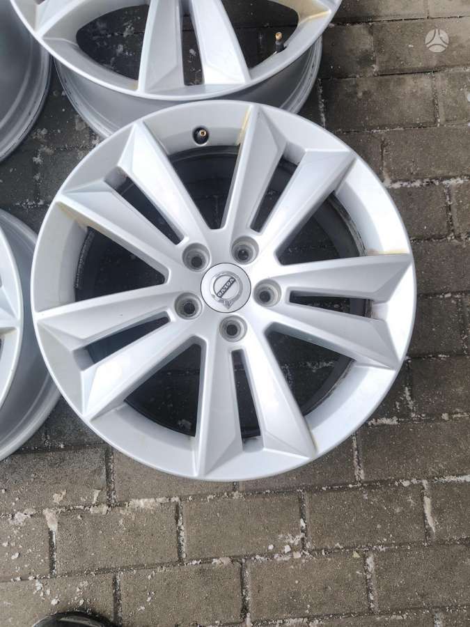 Volvo, light alloy, R17