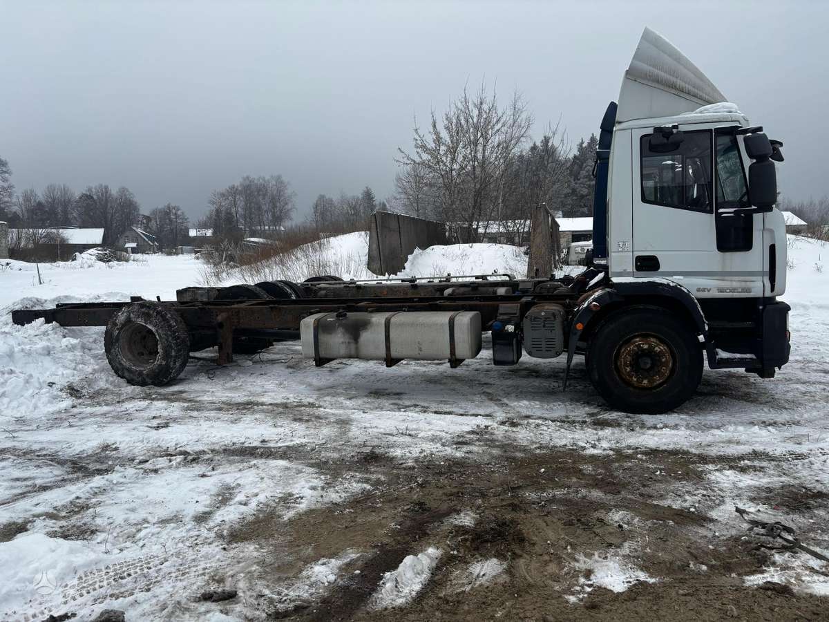Iveco 190EL28, шасси