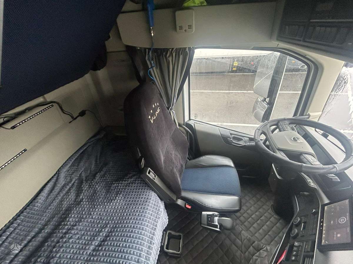Volvo I save FH500 Retarder parccool, double sleeper