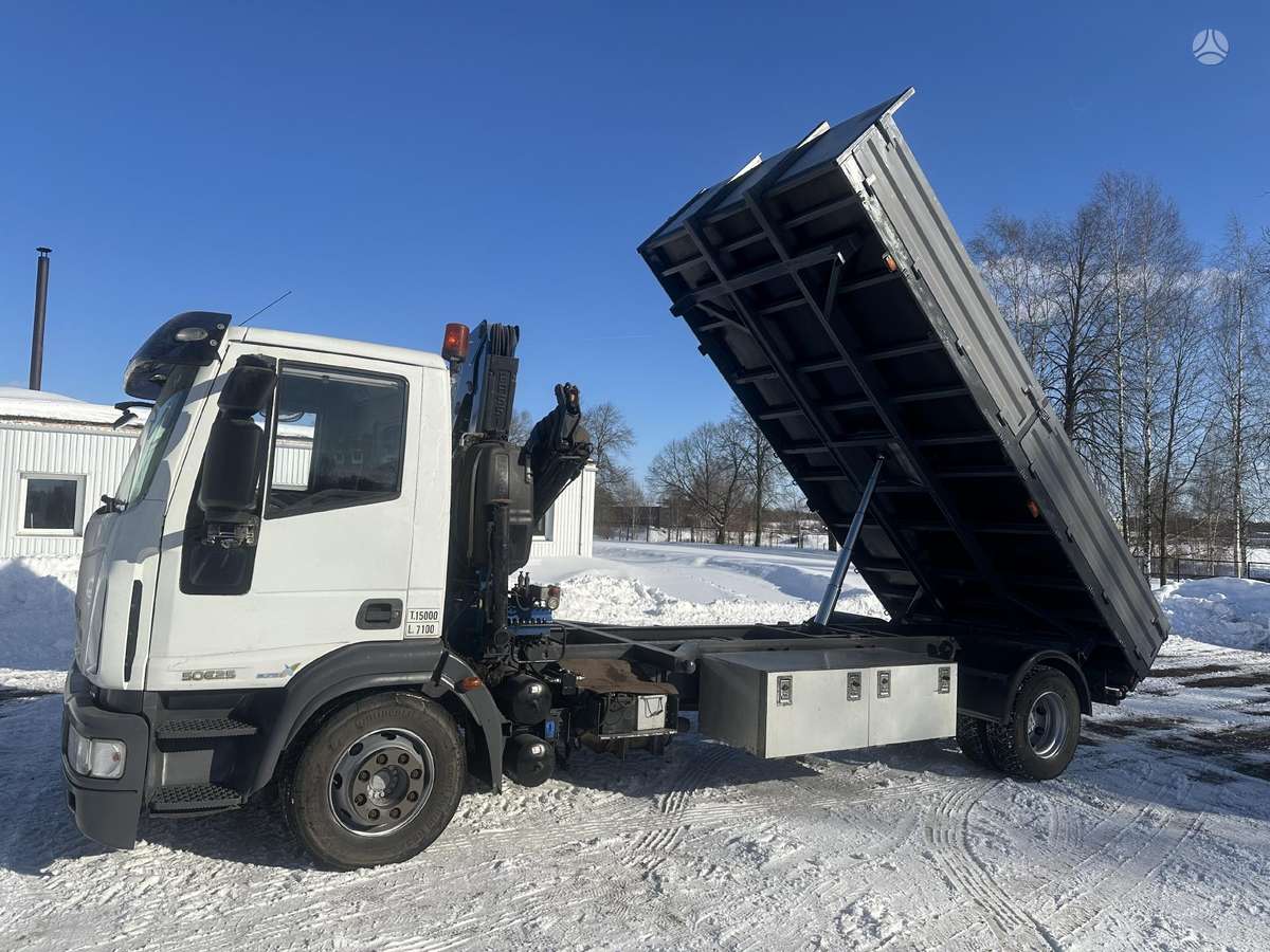Iveco 150 E, самосвалы с краном