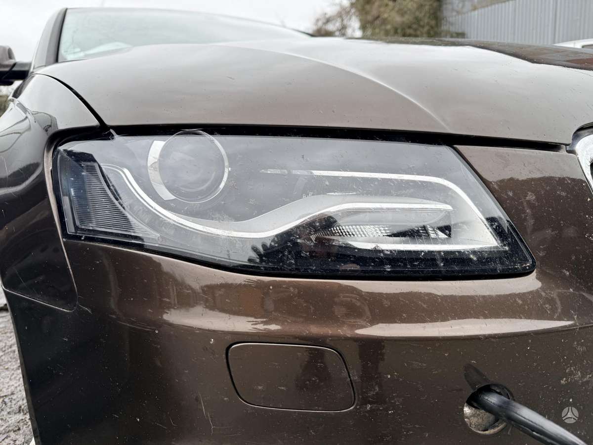 Audi A4 lights