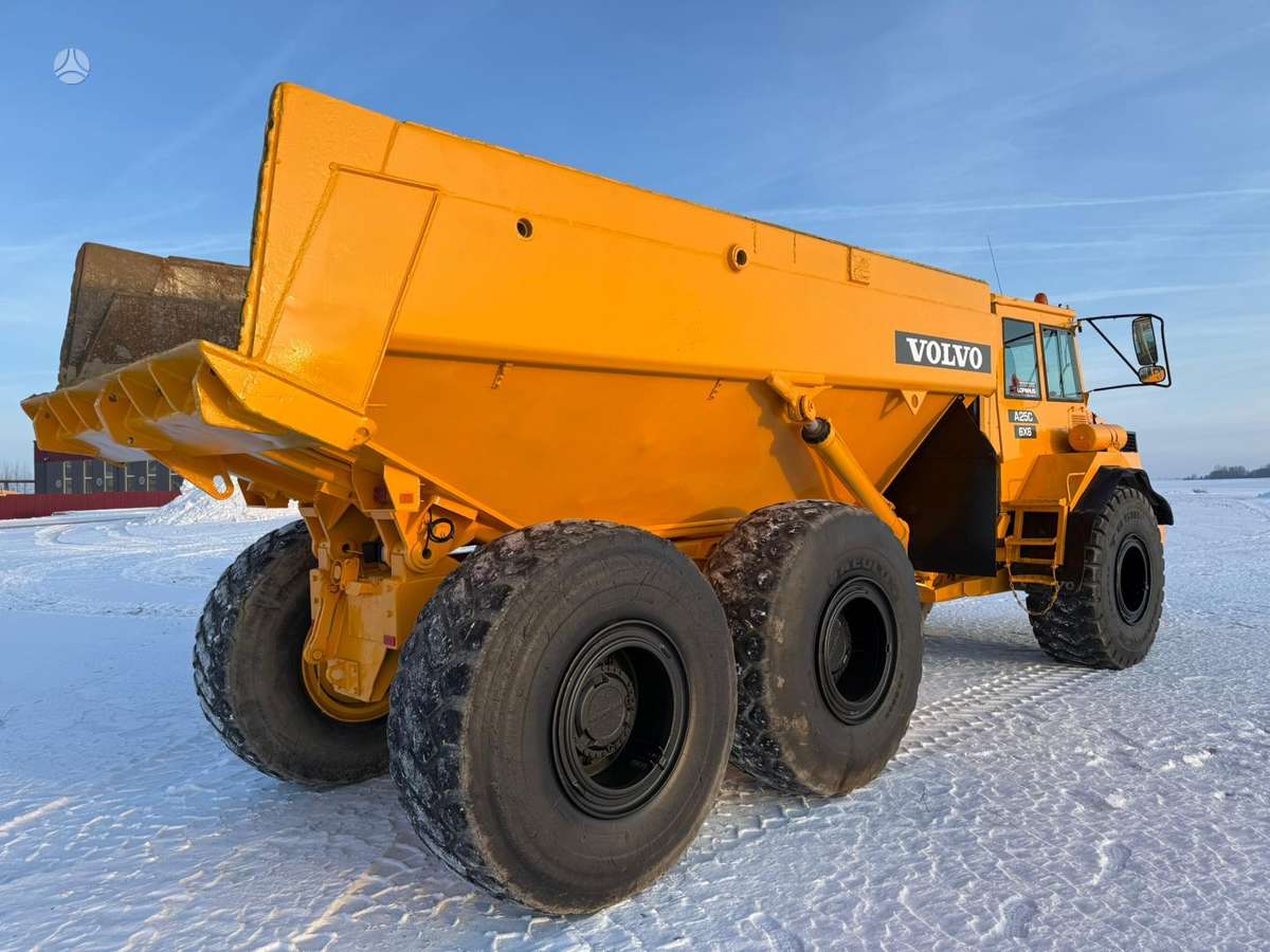 Volvo A25C, самосвалы