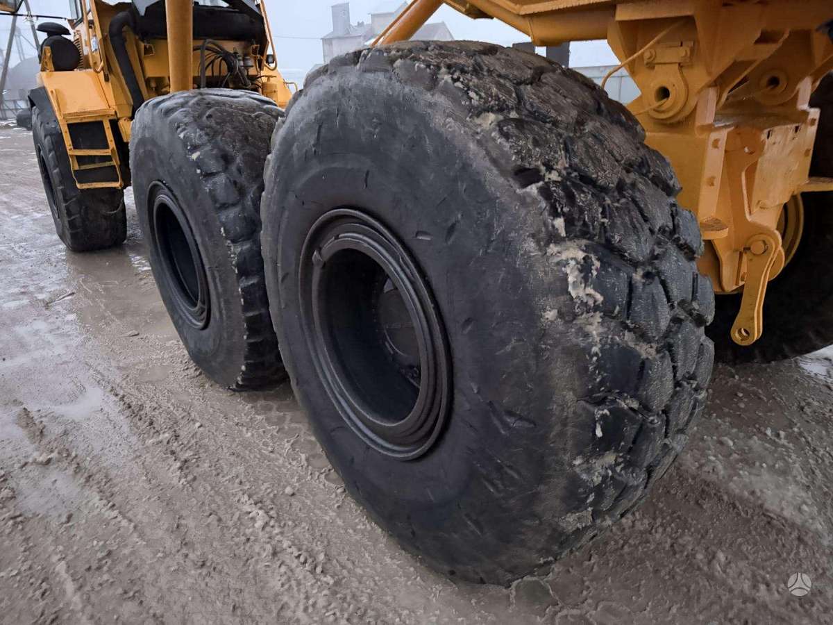 Volvo A25C, самосвалы