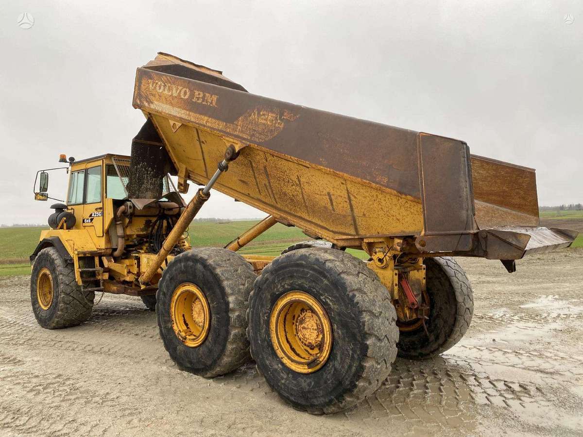 Volvo A25C, самосвалы