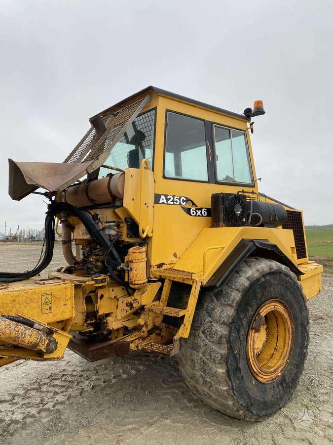 Volvo A25C, самосвалы