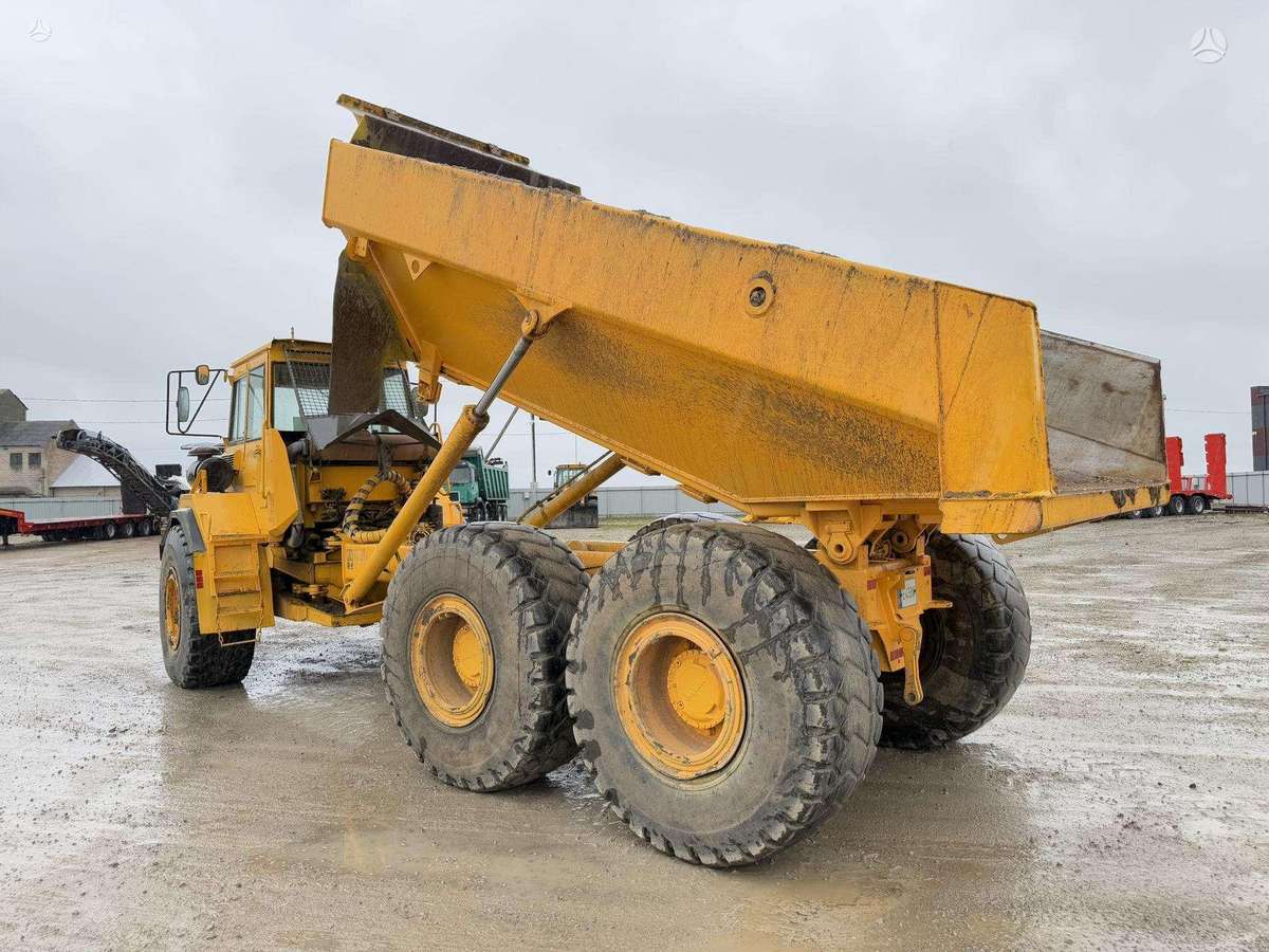 Volvo A25C, самосвалы