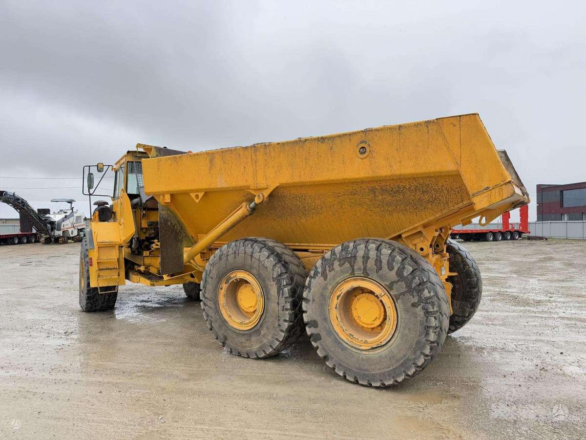 Volvo A25C, самосвалы
