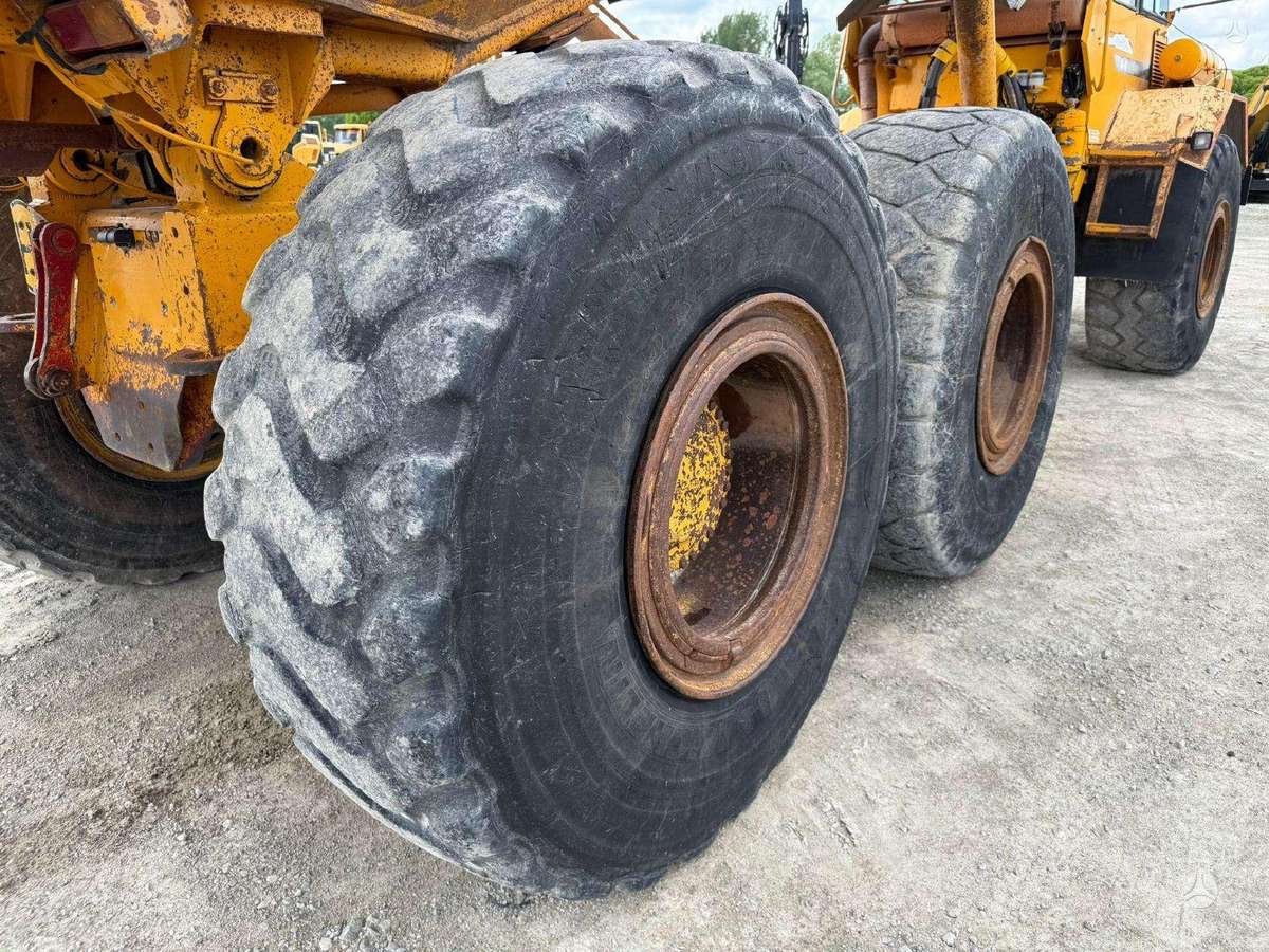 Volvo A25C, самосвалы
