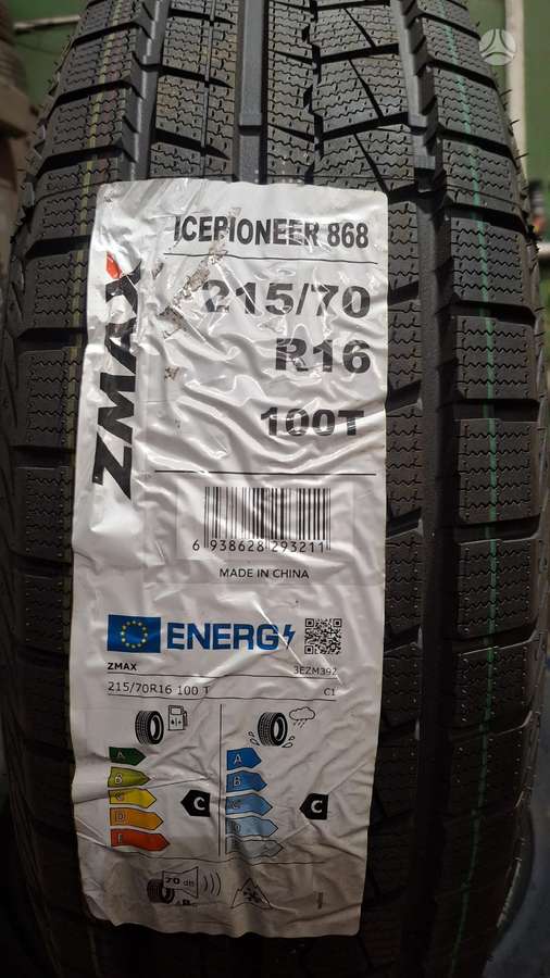 Zmax, winter 215/70 R16