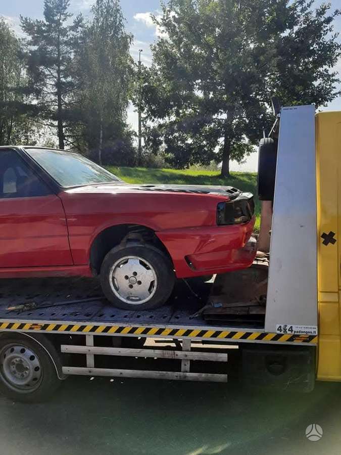 Audi 80, 2.1 l., Седан