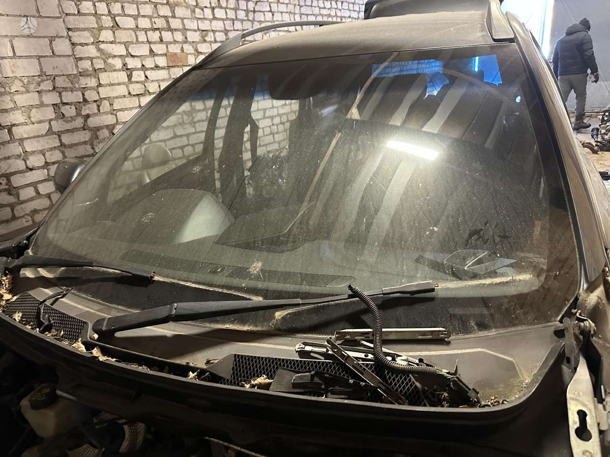 Volvo XC90 kėbulo dalys
