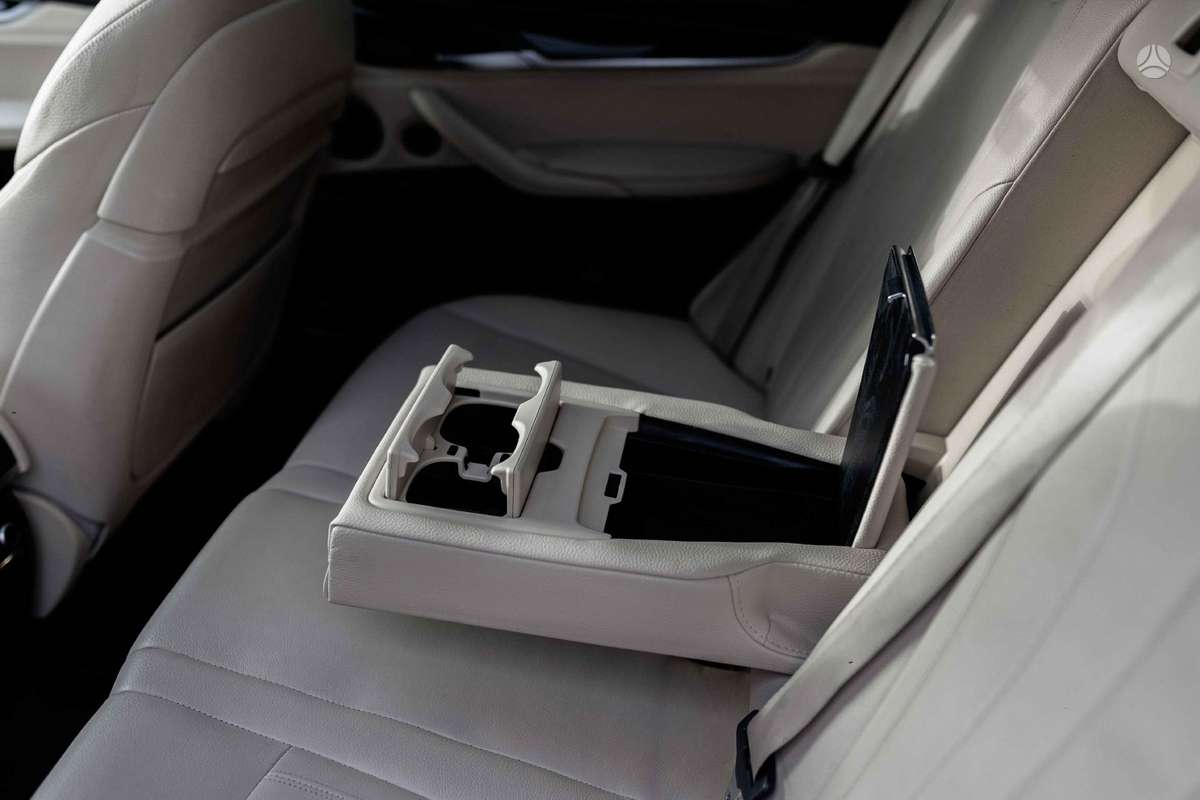 BMW X5, 3.0 l., off-road / crossover