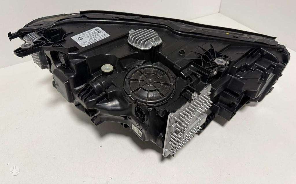 BMW 7 serija детали кузова